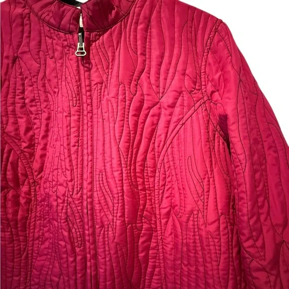 💖 Chico’s Reversible Quilted Jacket – Fuchsia & Black – Size 1 (M 8–10) - Picture 9 of 15